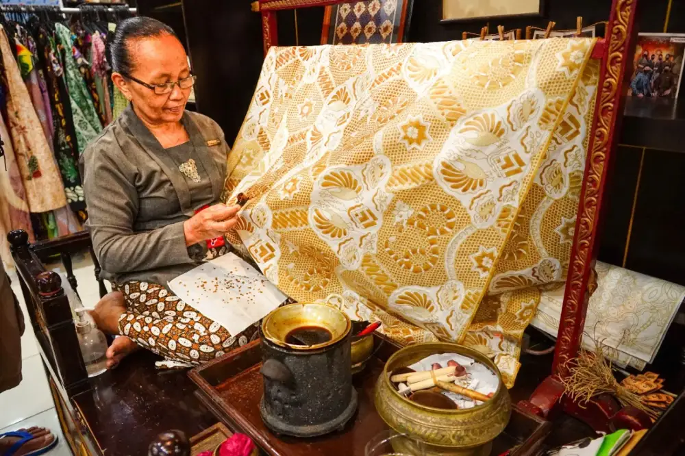 Toko Online untuk Pengrajin Batik dan Kerajinan Jogja