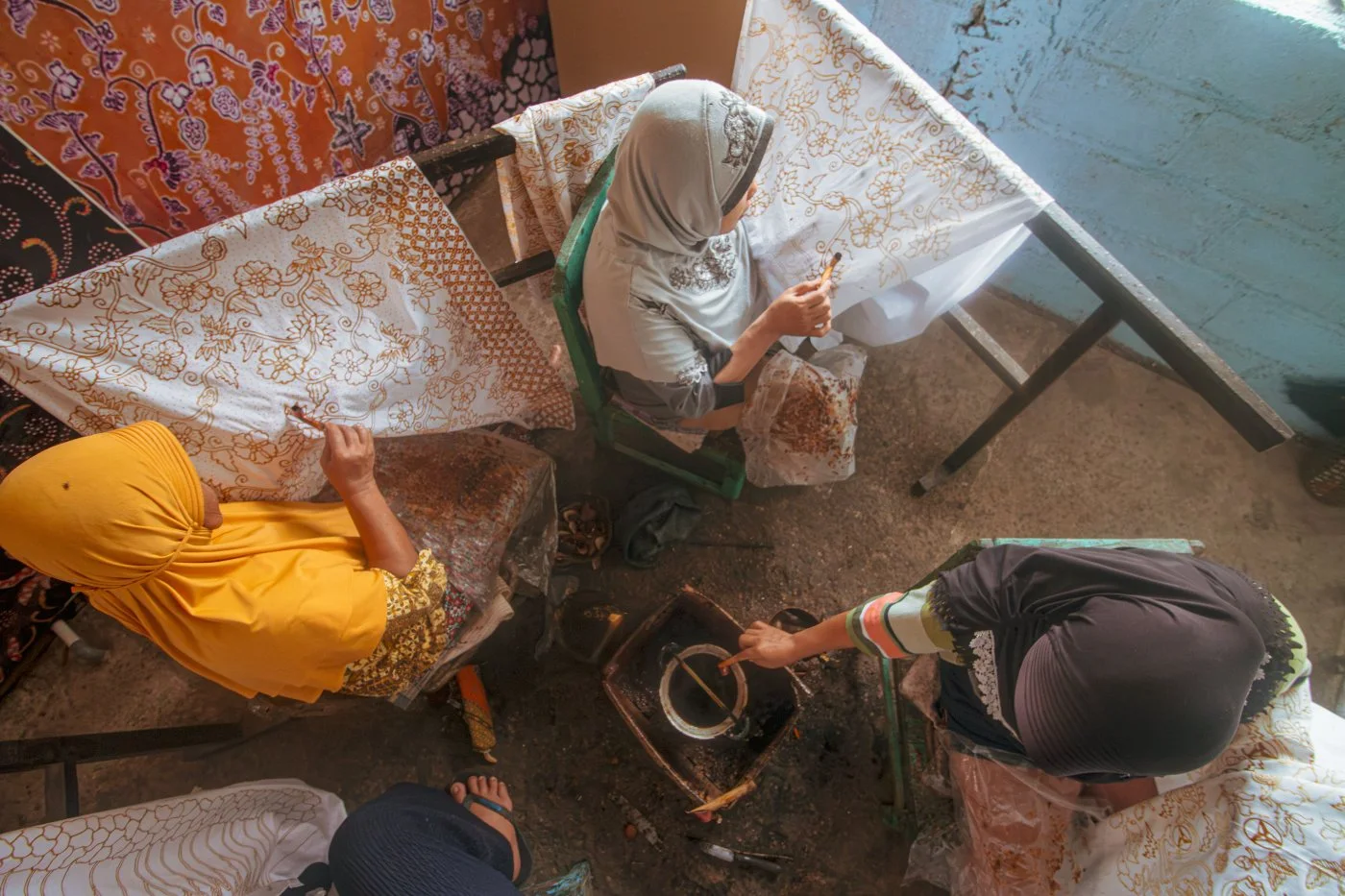Toko Batik yang Hampir Tutup, Kemudian Website-nya Jadi Mesin Penjualan